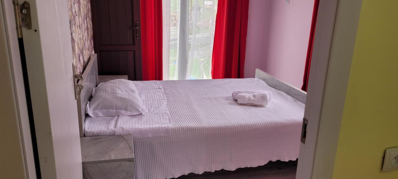 Guest House Guli Mestia Extérieur photo