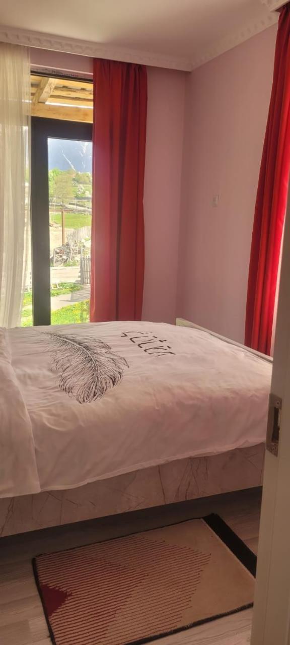 Guest House Guli Mestia Extérieur photo