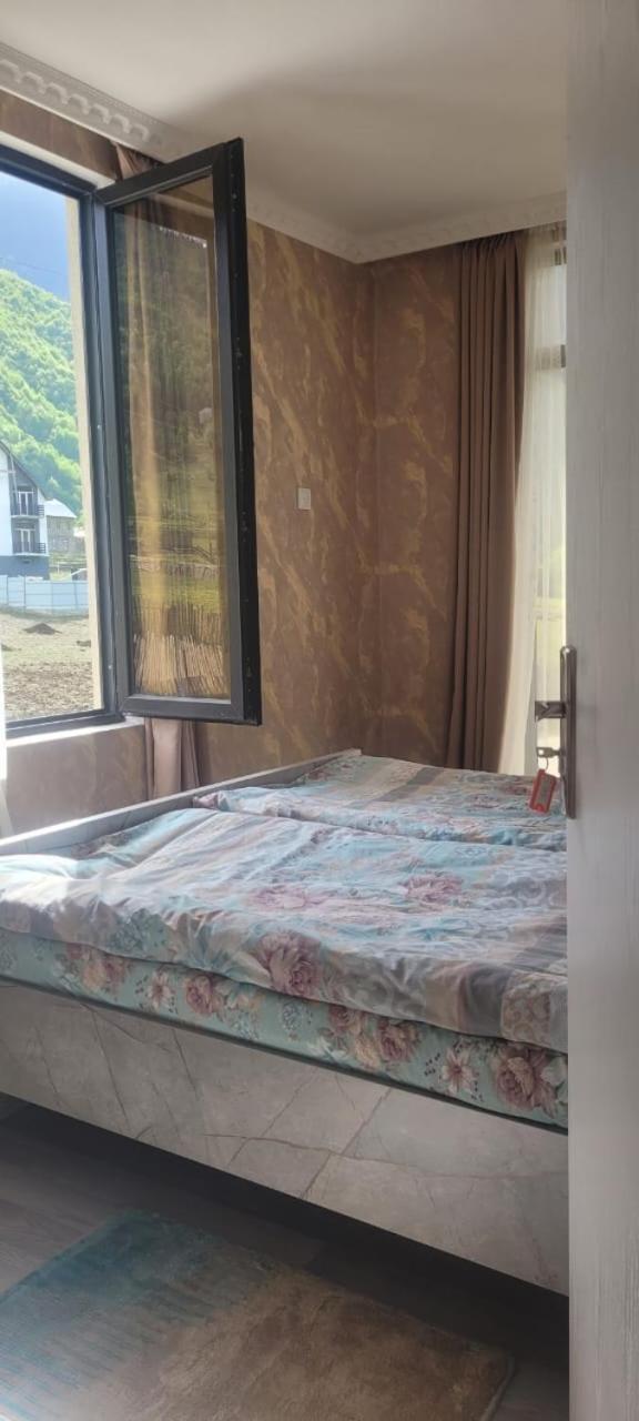 Guest House Guli Mestia Chambre photo