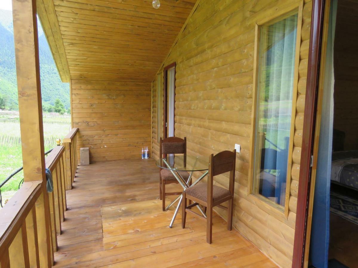 Guest House Guli Mestia Extérieur photo